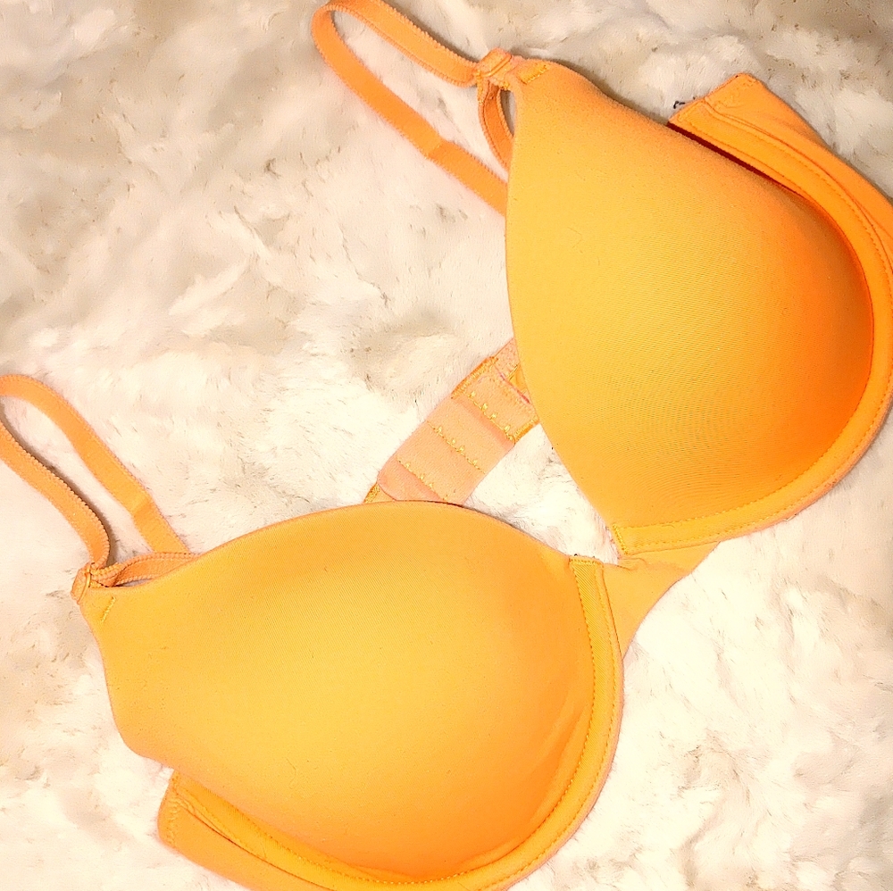 ʕ·ᴥ·ʔVictoria's secret Pink Demi Bra 32B